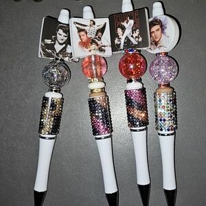 Elvis pens